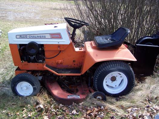 Allis Chalmers 310 Lawn Garden Tractor 120 Or Best Offer