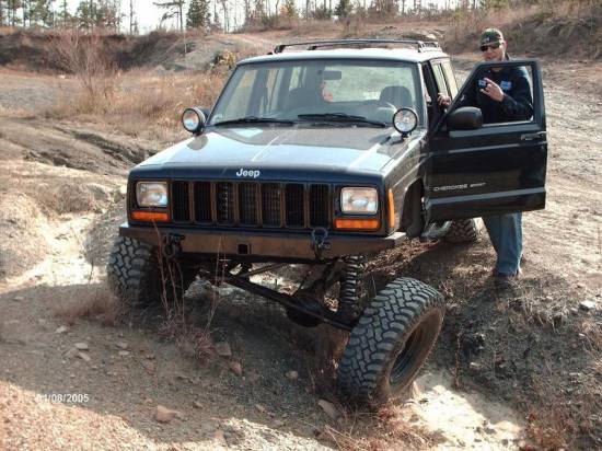 Jeep Cherokee Xj. 2000 Jeep Cherokee (xj) $8000