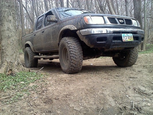 Nissan Frontier 4x4 Lifted. 2000 Nissan frontier 4x4 $6000